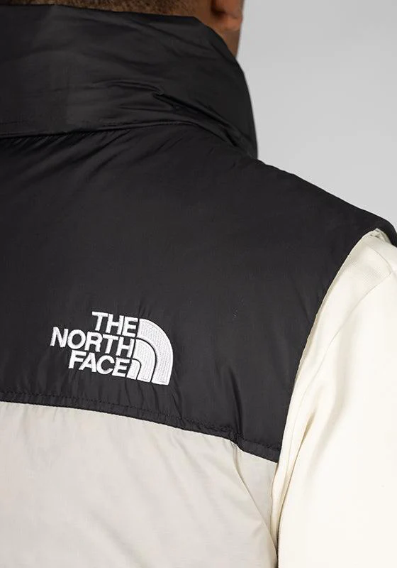 1996 Retro Nuptse Vest - White Dune - Image 6