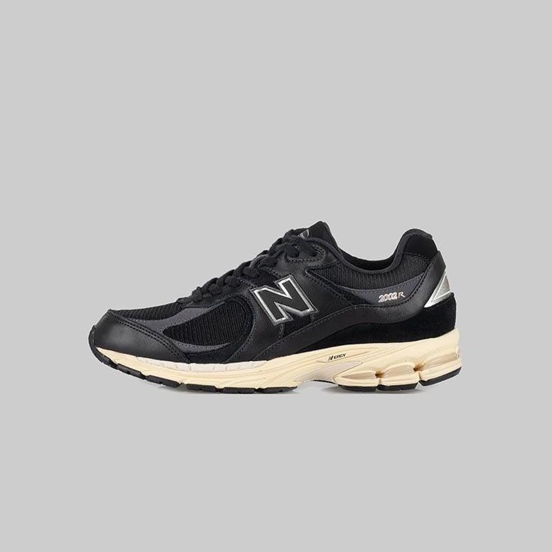 2002Rv1 - Black