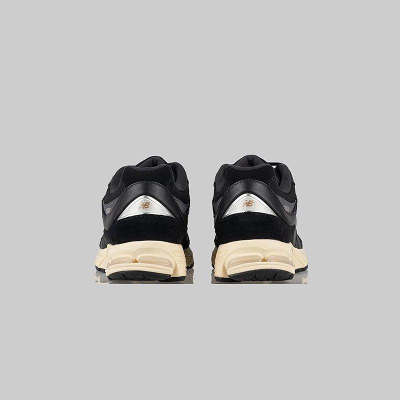 2002Rv1 - Black - Image 4