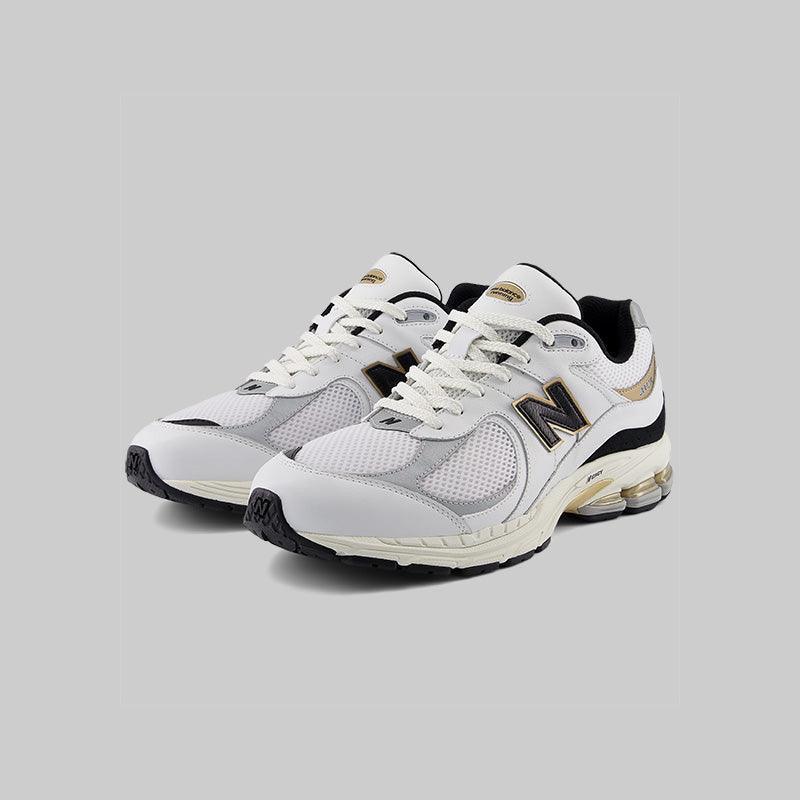 2002Rv1 - White/Black/Gold Metallic - Image 4