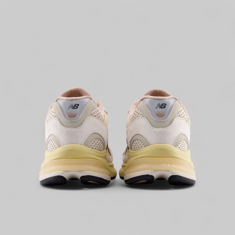 2010 - Beige Rose - Image 6