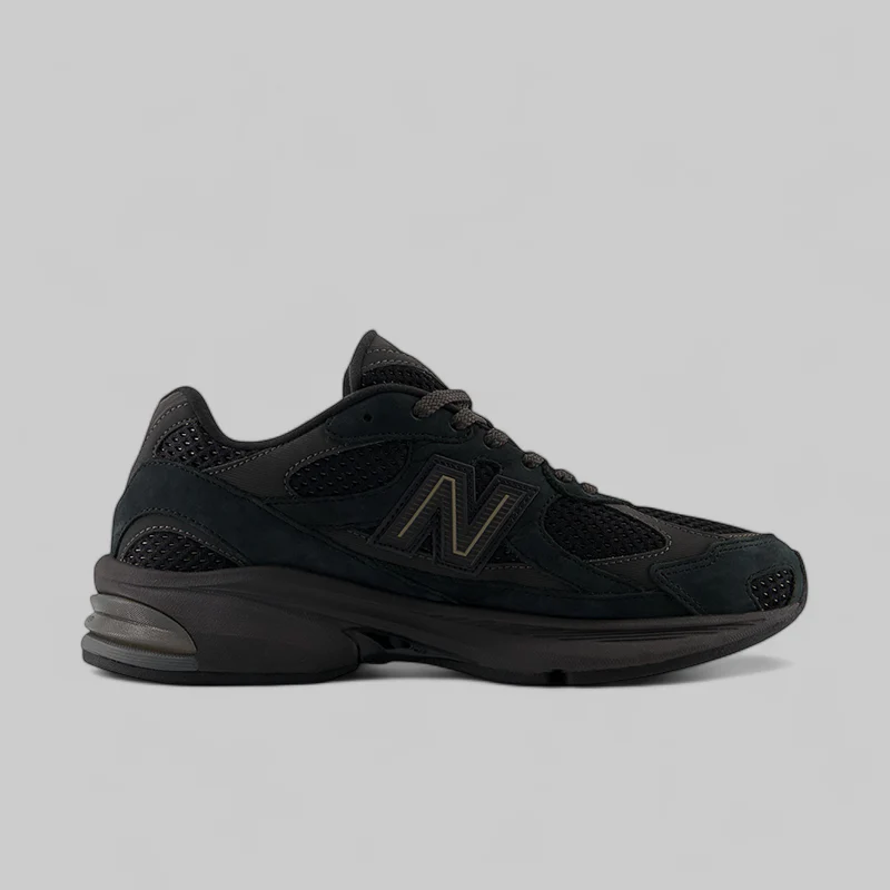 2010 - Black with Black Cement - Image 3
