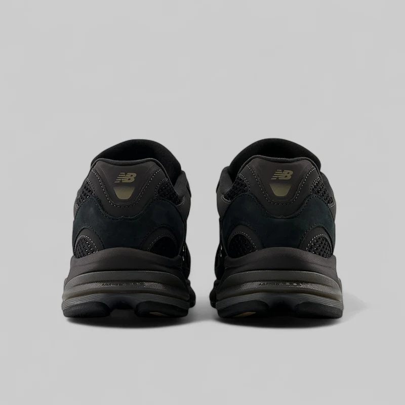 2010 - Black with Black Cement - Image 4