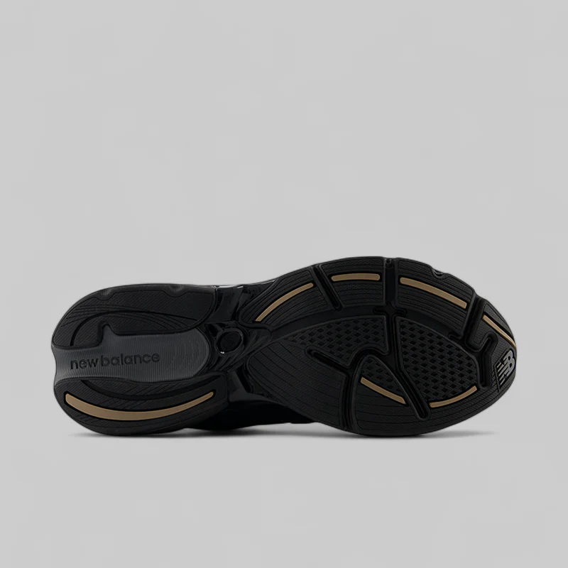 2010 - Black with Black Cement - Image 6