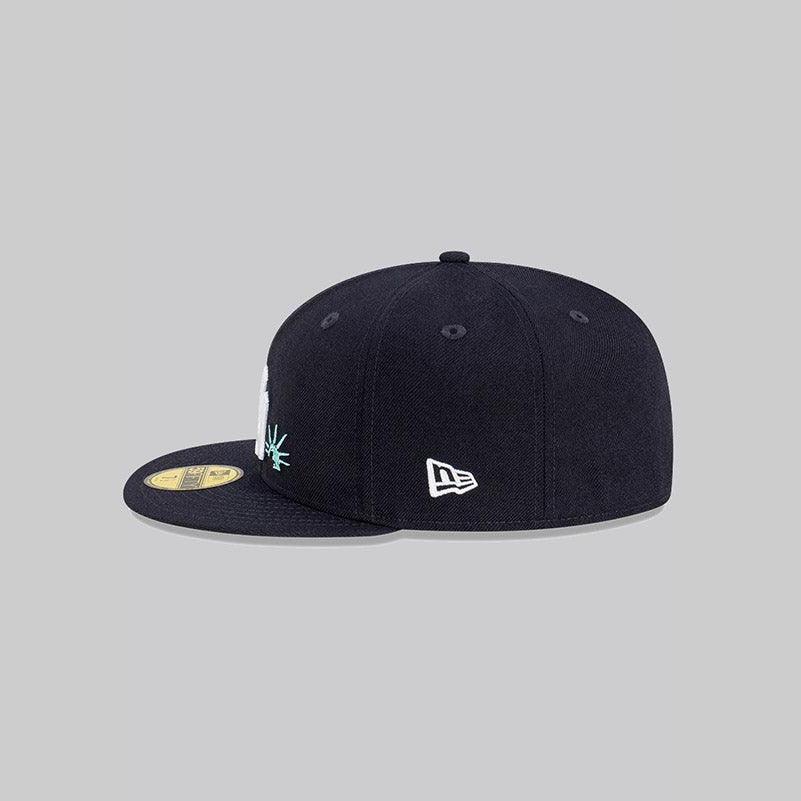 59Fifty Fitted New York Yankees 'Subway Series Statue' Cooperstown Collection - Image 5