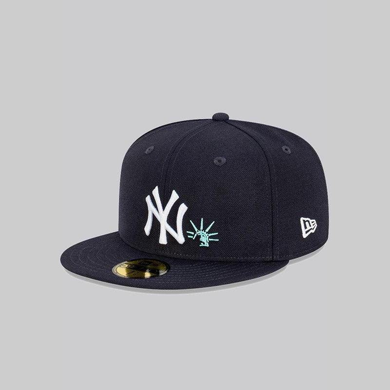 59Fifty Fitted New York Yankees 'Subway Series Statue' Cooperstown Collection - Image 6