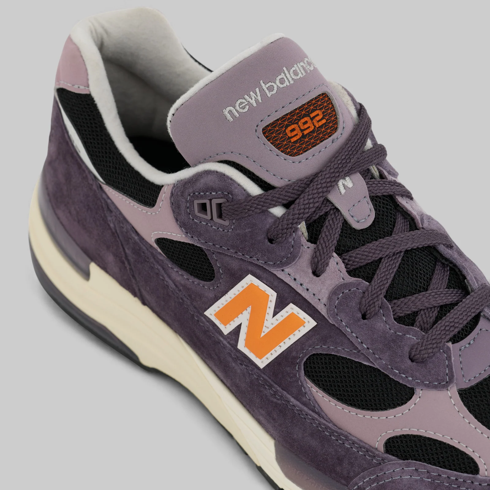 992 Made In USA - Dark Ice Wine - Image 4
