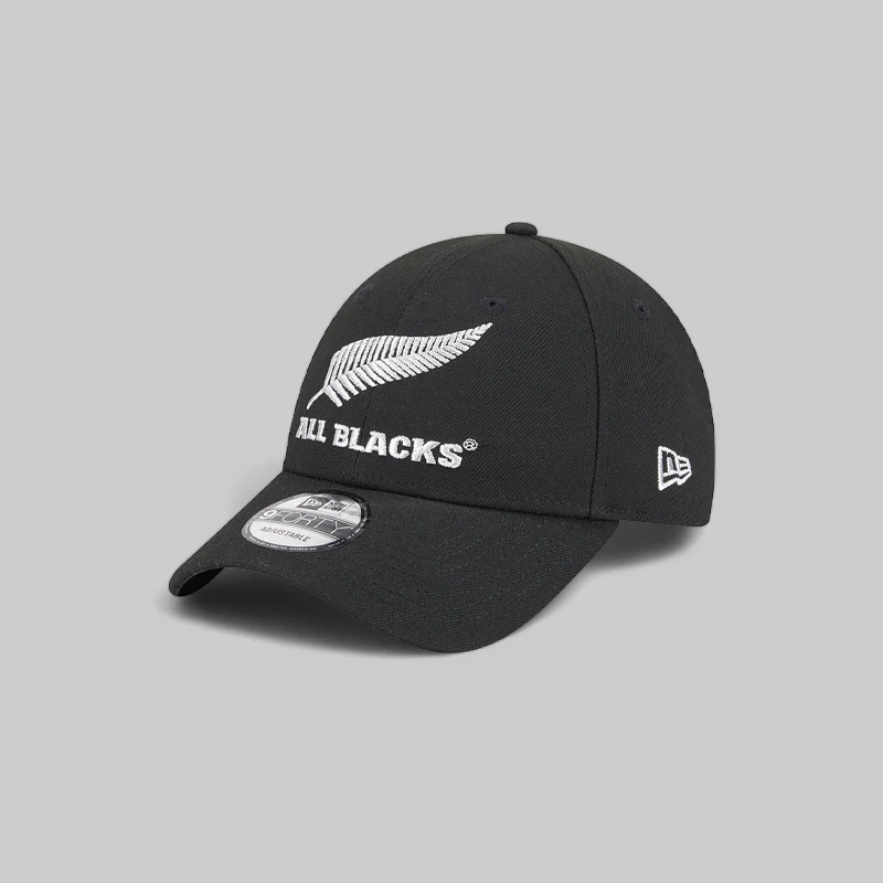 Classic Collection 9Forty Snapback Metallic Silver/BlackAll Blacks