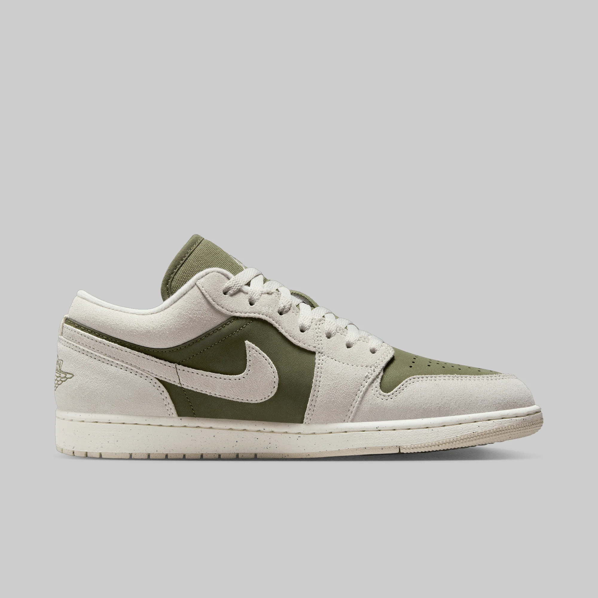 Air Jordan 1 Low SE - Medium Olive/Sail - Image 3