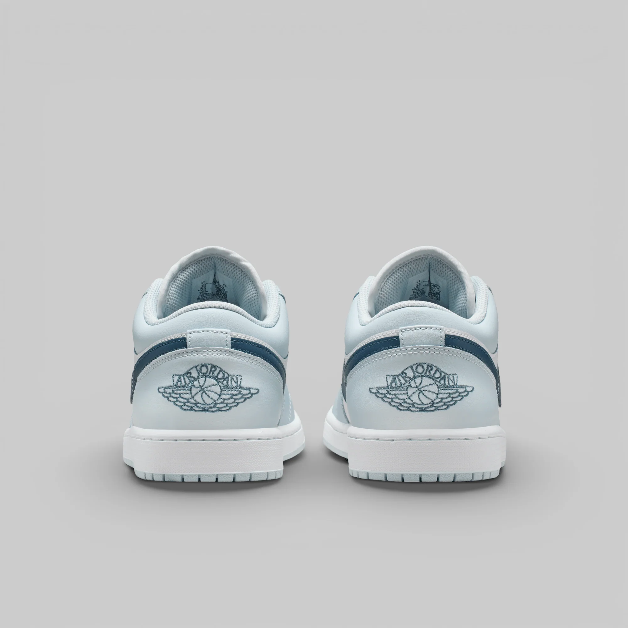 Air Jordan 1 Low "Aura Squadron Blue" - Image 7