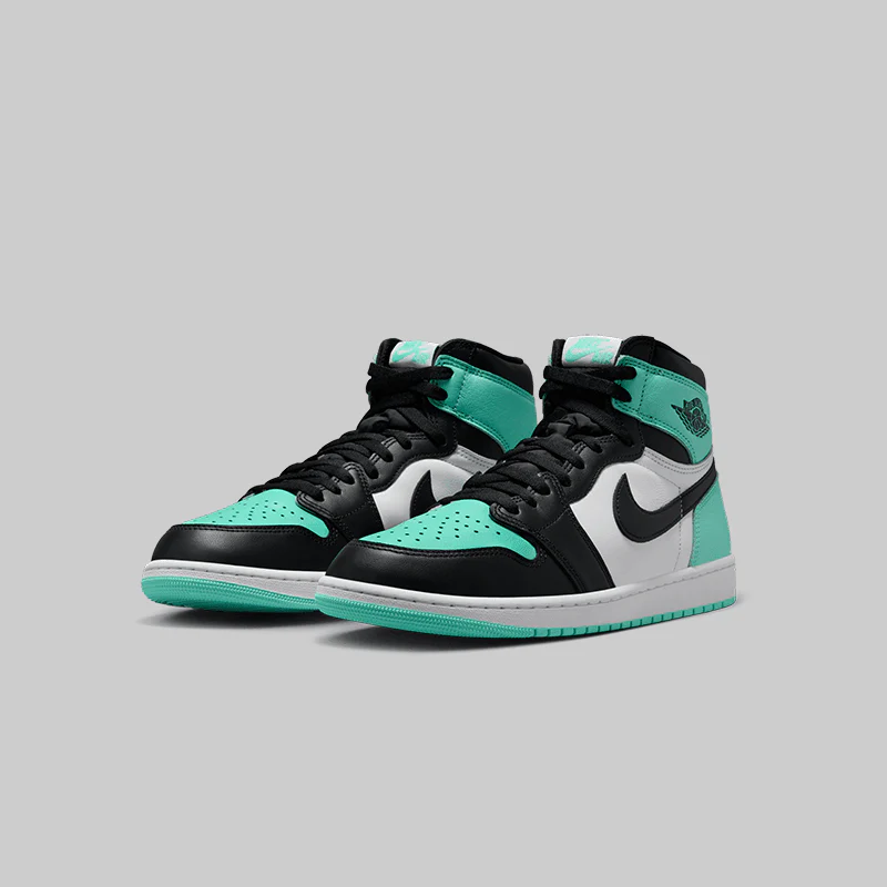 Air Jordan 1 Retro High OG "Green Glow" LAST PAIR! - Image 2