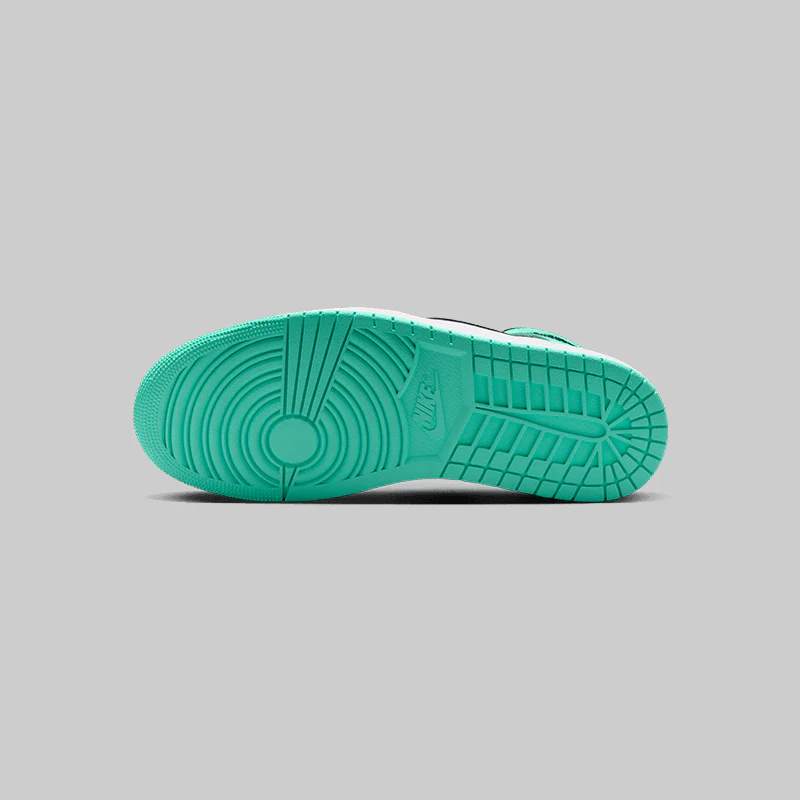 Air Jordan 1 Retro High OG "Green Glow" LAST PAIR! - Image 6