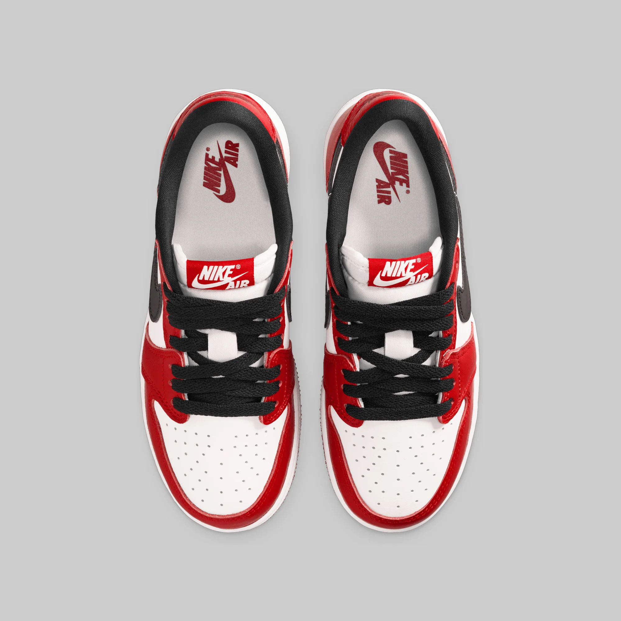 Air Jordan 1 Retro Low OG (Grade School) "Chicago" - Image 9