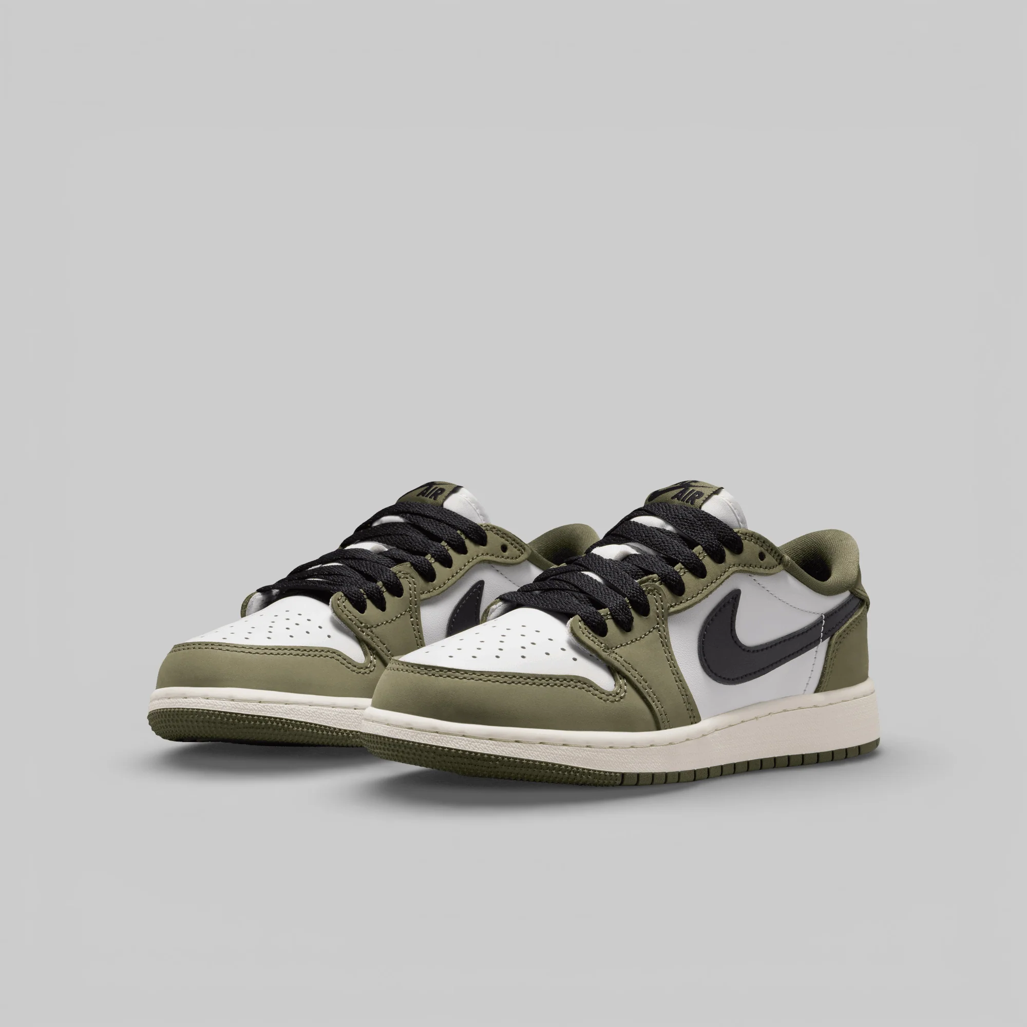 Air Jordan 1 Retro Low OG GS - Medium Olive - Image 2