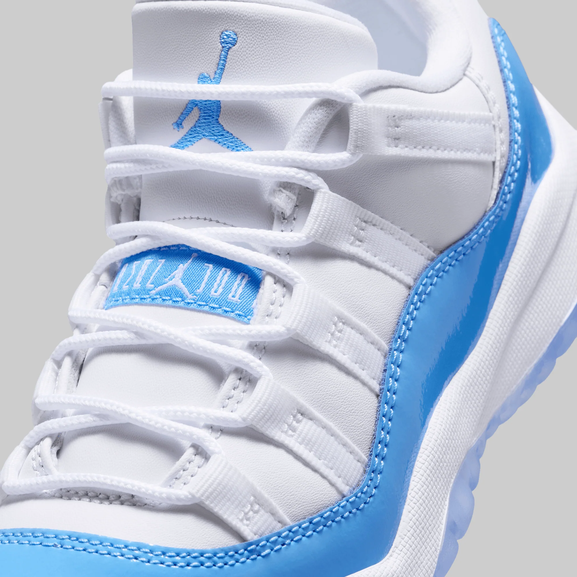 Air Jordan 11 Low (Pre School) "University Blue" - Image 4