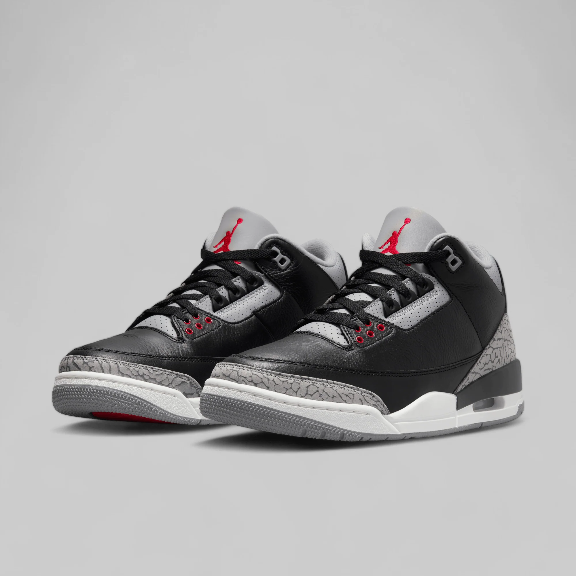 Air Jordan 3 Retro "Black Cement Reimagined" - Image 2