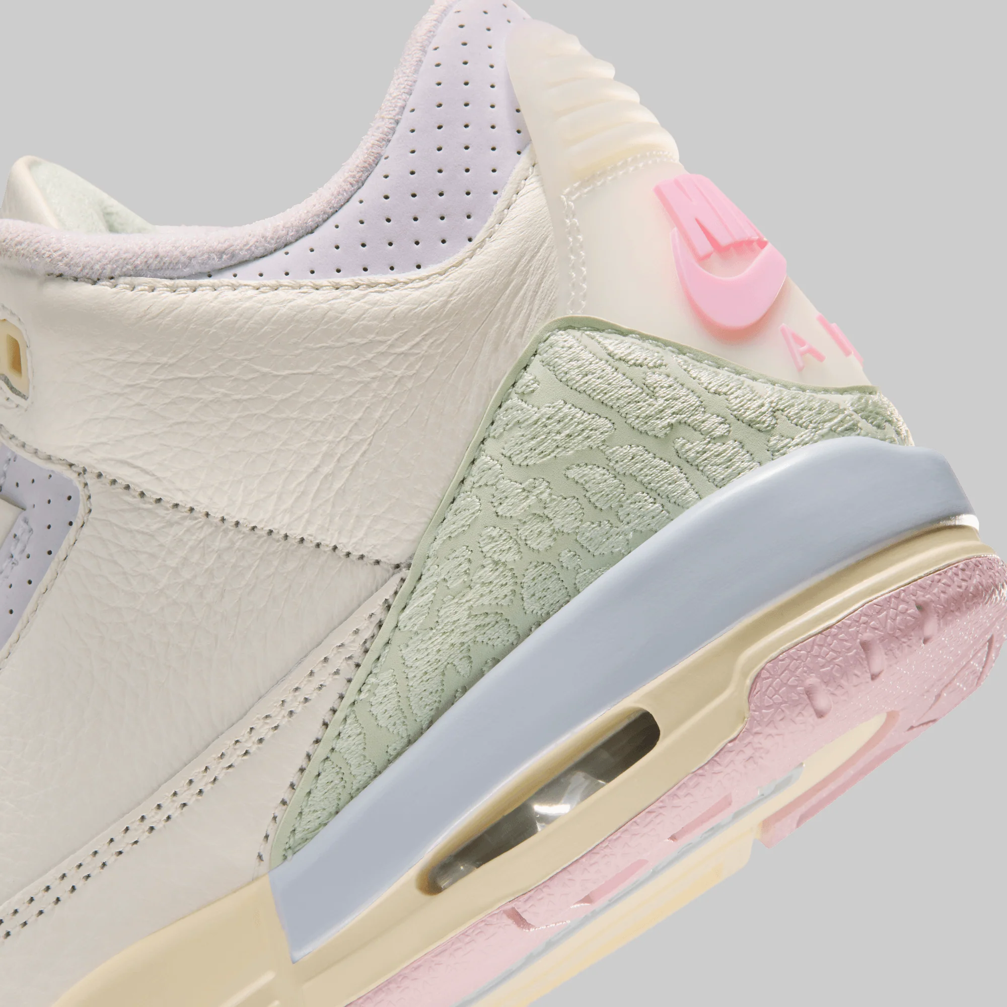 Air Jordan 3 Retro OG (Grade School) "Spring Is In The Air" - Image 5