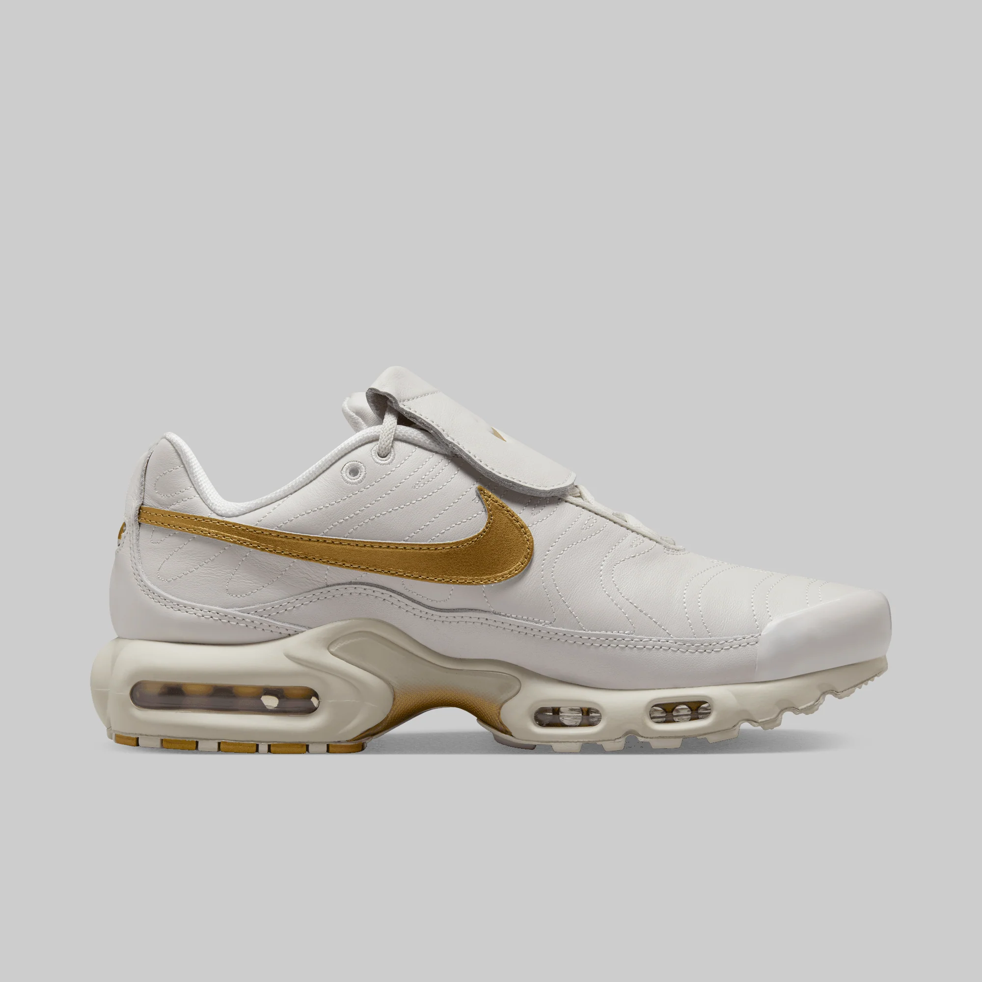 Air Max Plus TNPO - Phantom/Metallic Gold - SIZE 5 & 6 ONLY! - Image 6