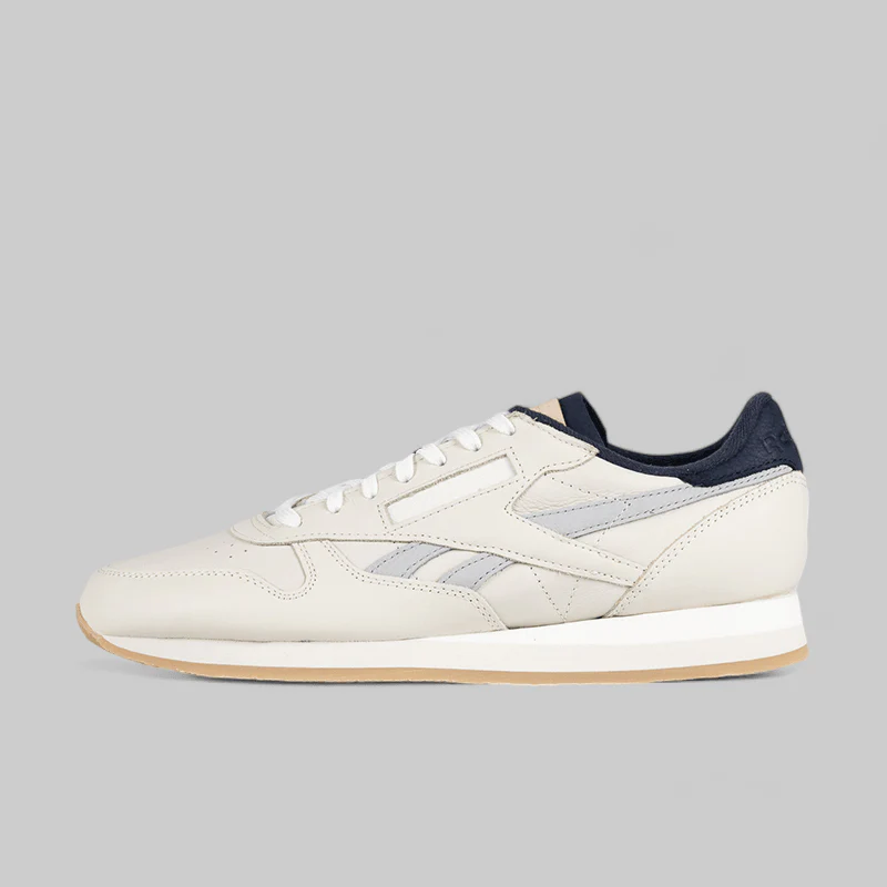 Classic Leather Premium - Chalk/Navy/Grey