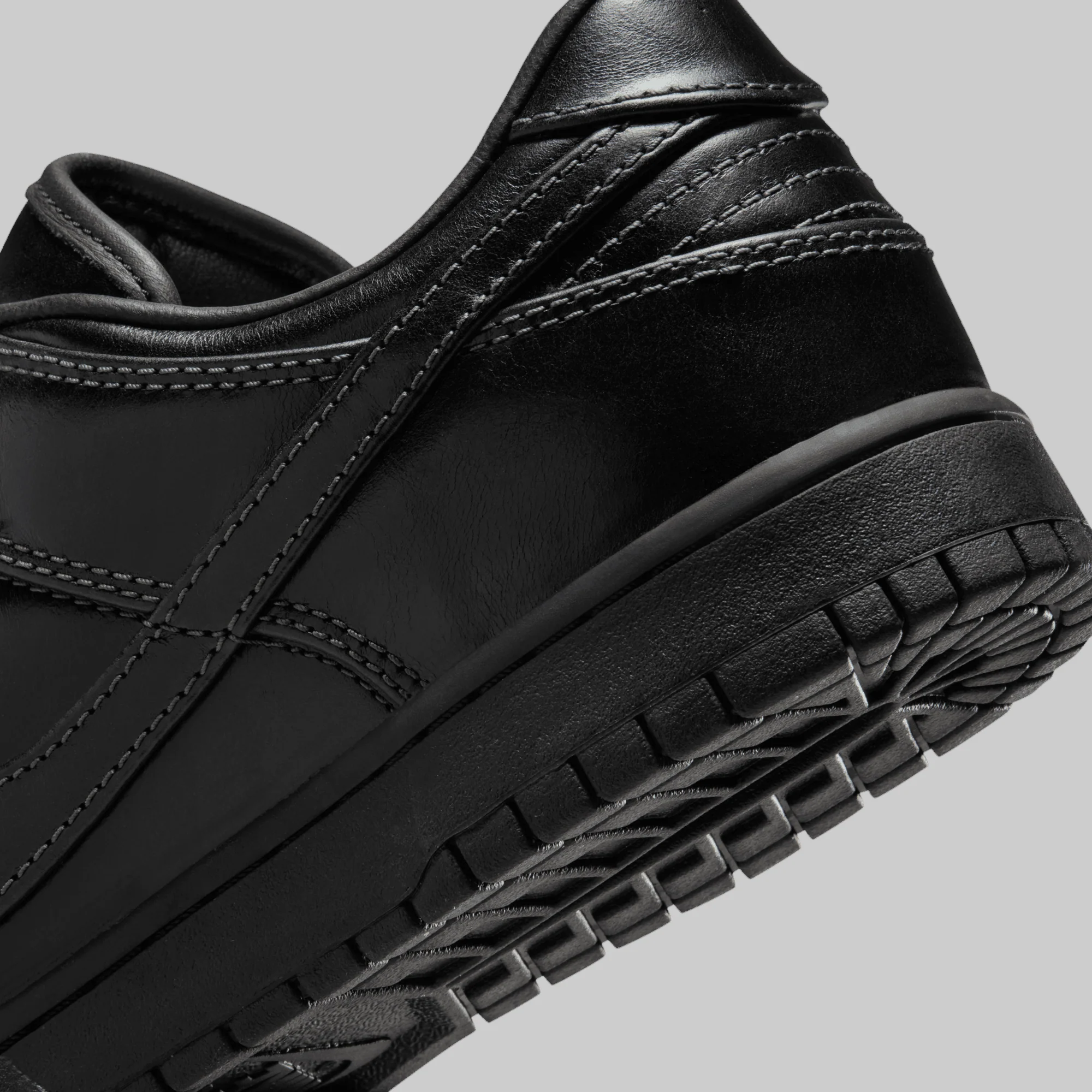 Dunk Low Retro Premium QS - Black - Image 5