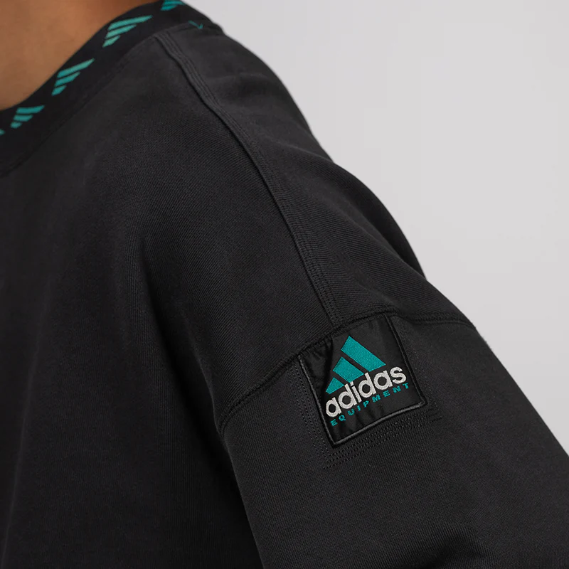 EQT Washed Crew - Black - Image 5