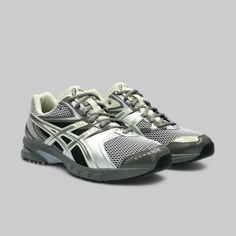 Gel-DS Trainer 14 - Truffle Grey/Pure Silver - Image 3