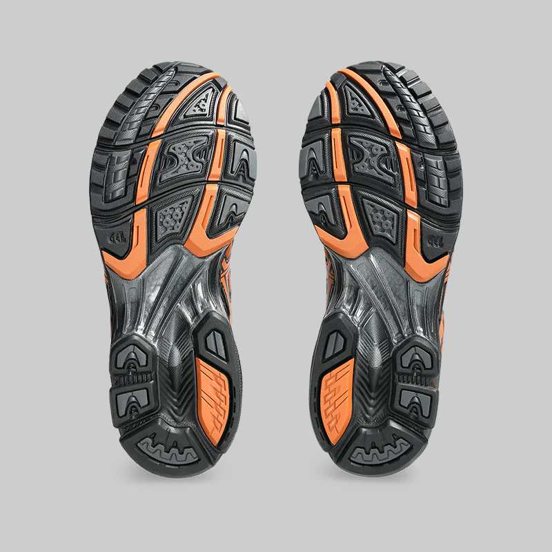 Gel-Nimbus 10.1 - Black/Rust Orange - Image 5