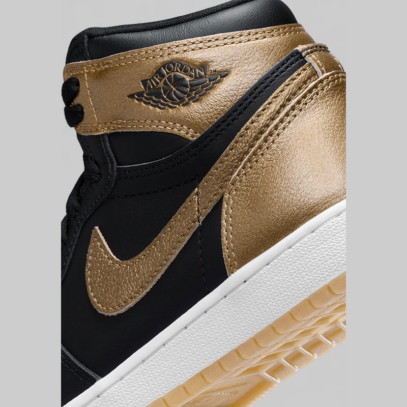 Air Jordan 1 Retro High OG "Metallic Gold" (Grade School) - Image 8