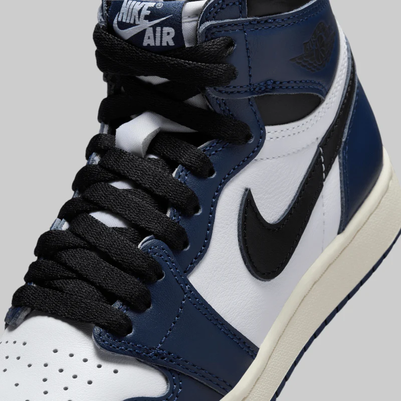 Air Jordan 1 Retro High OG "Midnight Navy" (Grade School) - Image 4