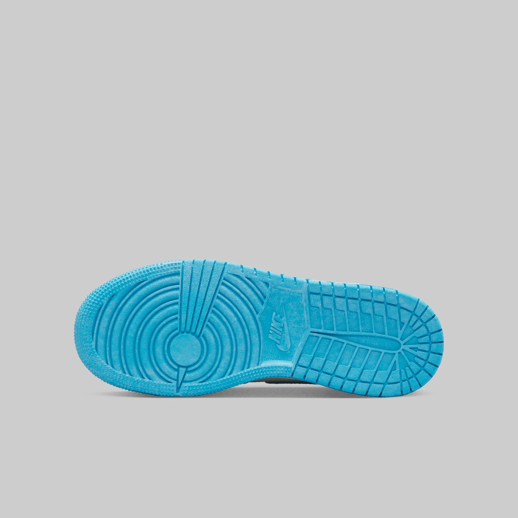 Air Jordan 1 Retro High OG "UNC Reimagined" (Grade School) - Image 3
