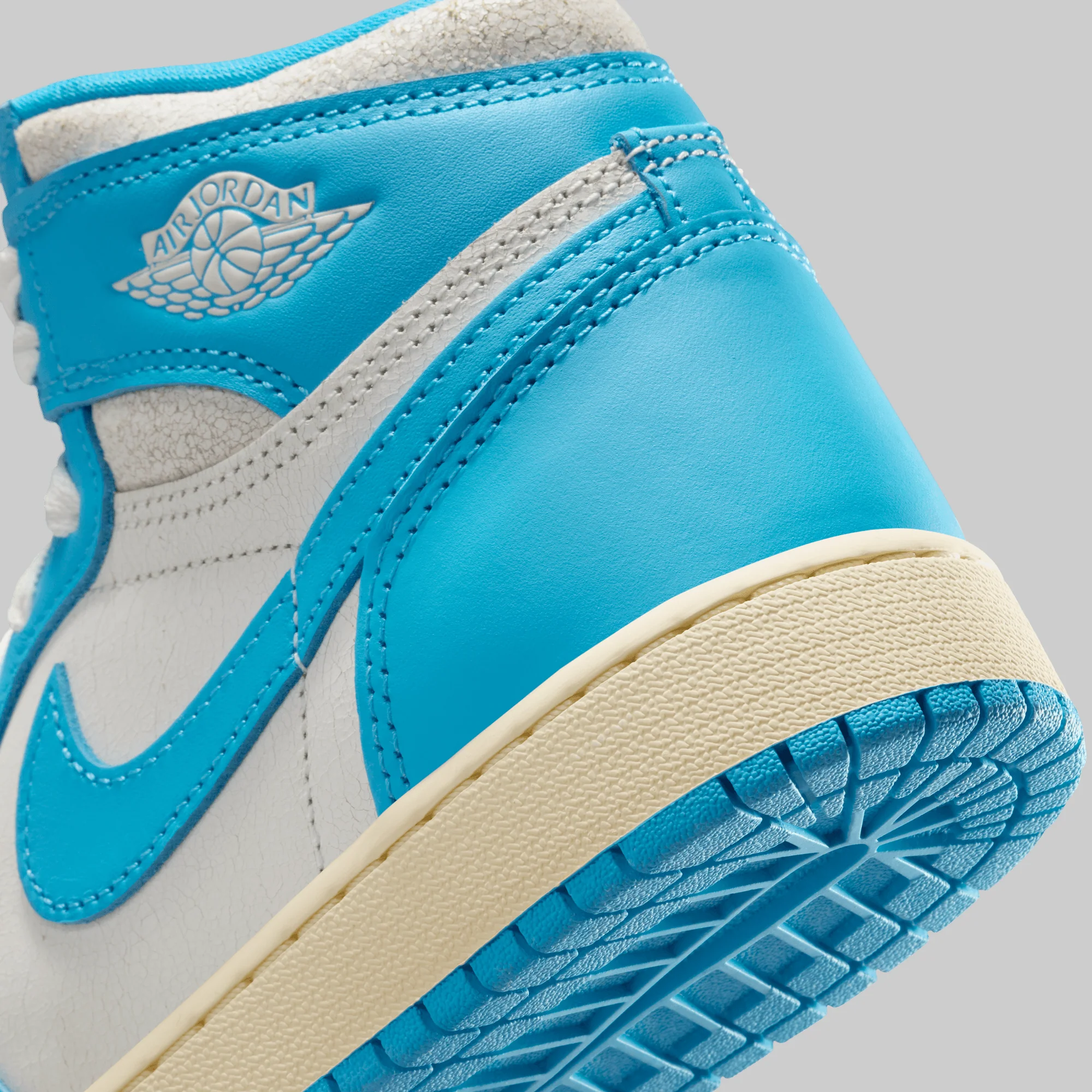 Air Jordan 1 Retro High OG "UNC Reimagined" (Grade School) - Image 5