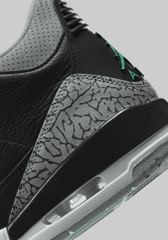 Air Jordan 3 Retro "Green Glow" (Grade School) - Image 8