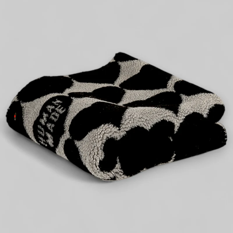 Heart Fleece Blanket - Black