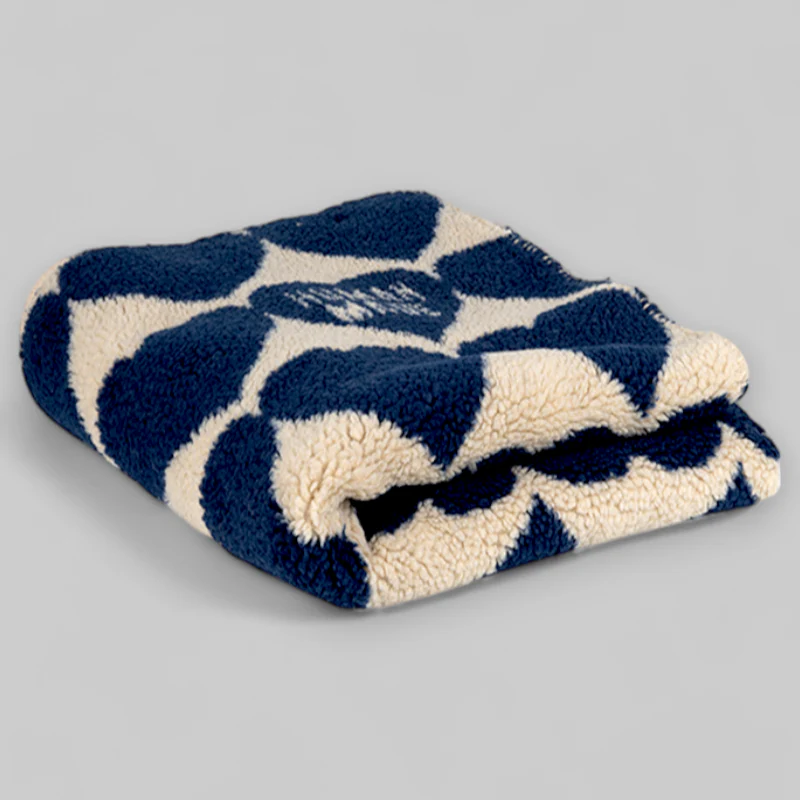 Heart Fleece Blanket - Blue