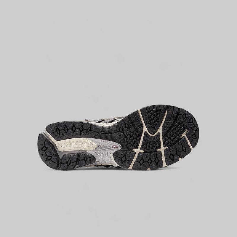 M1906Av1 - Silver Metallic/Castlerock - Image 4