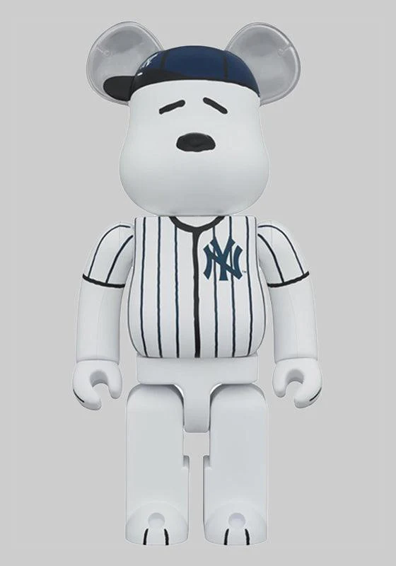 MLB x Peanuts Snoopy (NY YANKEES) 400% Set - Image 3