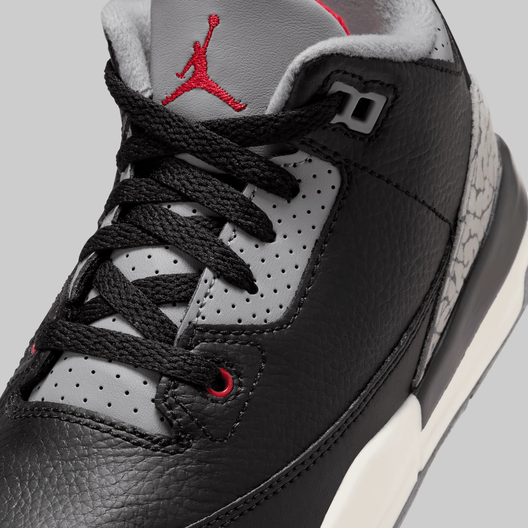 Air Jordan 3 Retro "Black Cement Reimagined" (Pre School) - Image 4