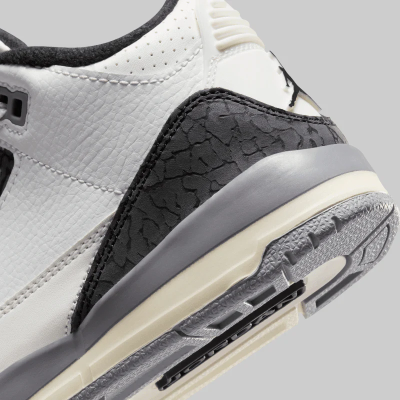 Air Jordan 3 Retro "Cement Grey" (Pre School) - Image 6