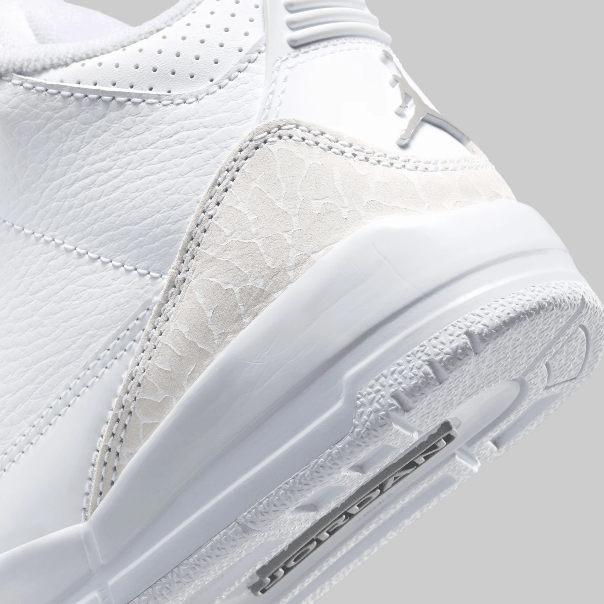 Air Jordan 3 Retro (Pre School) "Pure Money" - Image 6