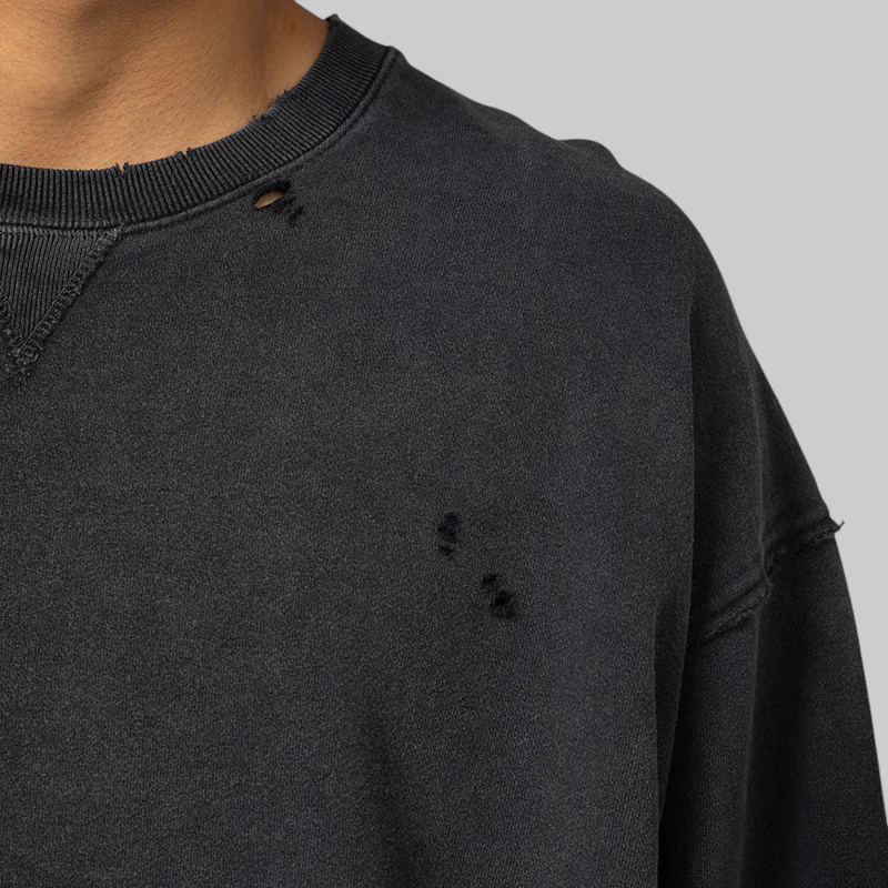 Savage Sweatshirt - Black - Image 7