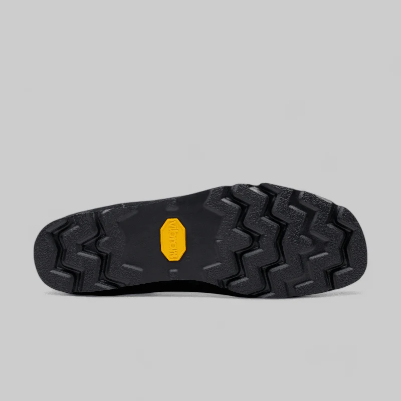 Wallabee Boot GORE-TEX - Black Suede - Image 4