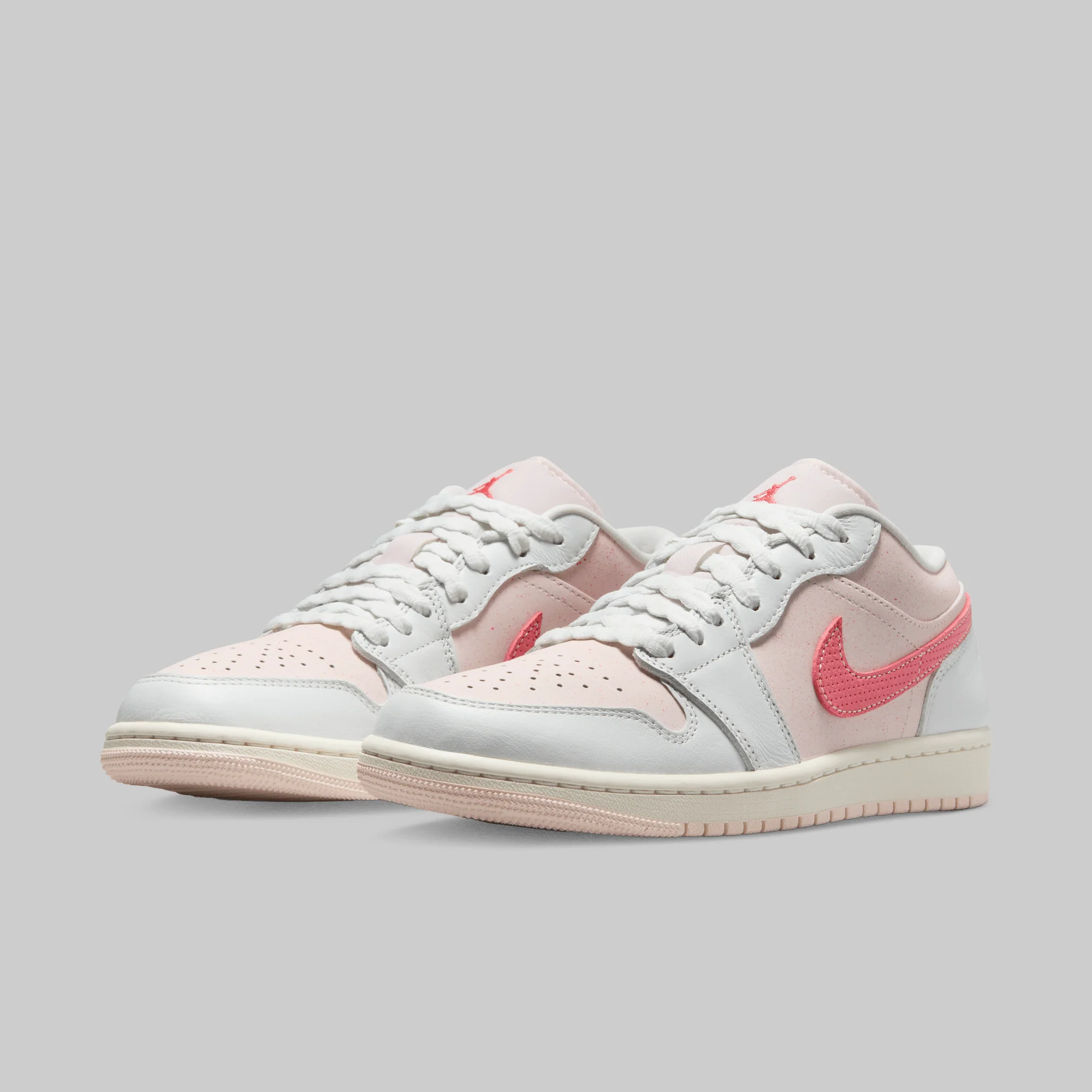 W's Air Jordan 1 Low SE "Strawberry Milkshake" - Image 8