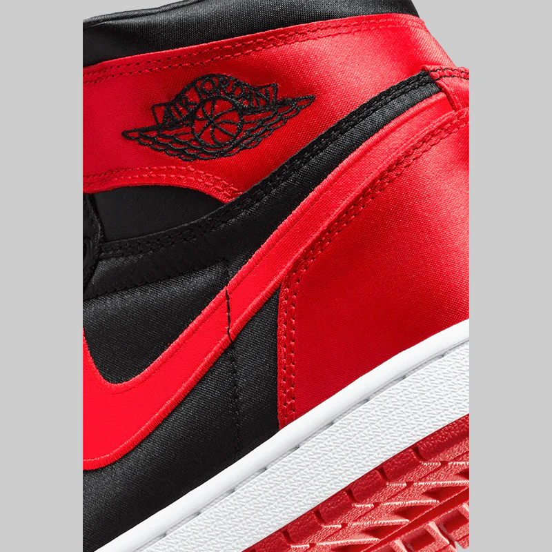 W's Air Jordan 1 Retro Hi OG "Satin Bred" - Image 8