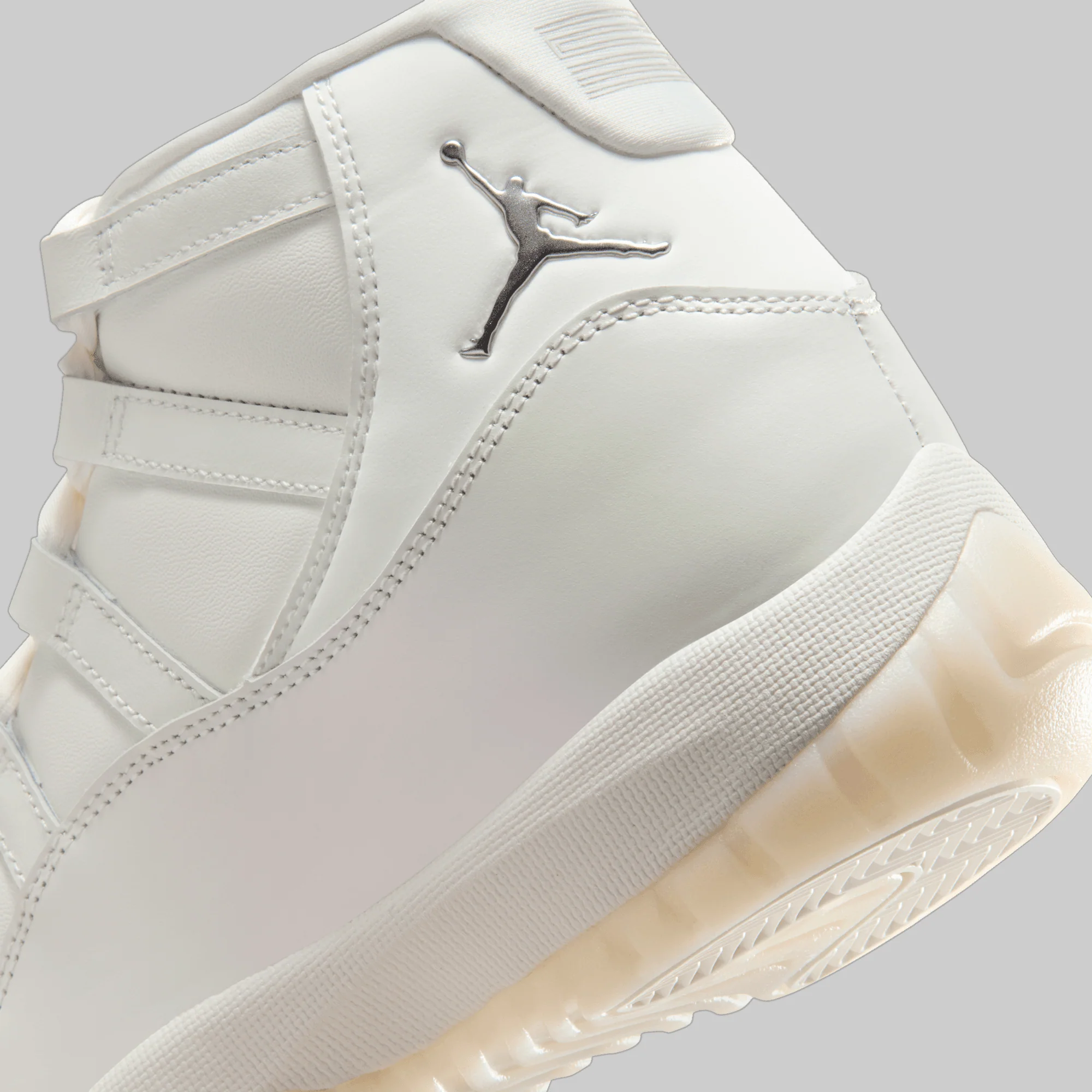 W's Air Jordan 11 Retro "Grand Finale" - Image 8