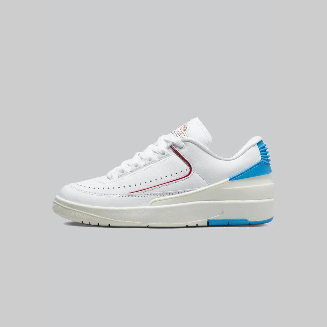 Women's Air Jordan 2 Retro Low "UNC To Chicago"