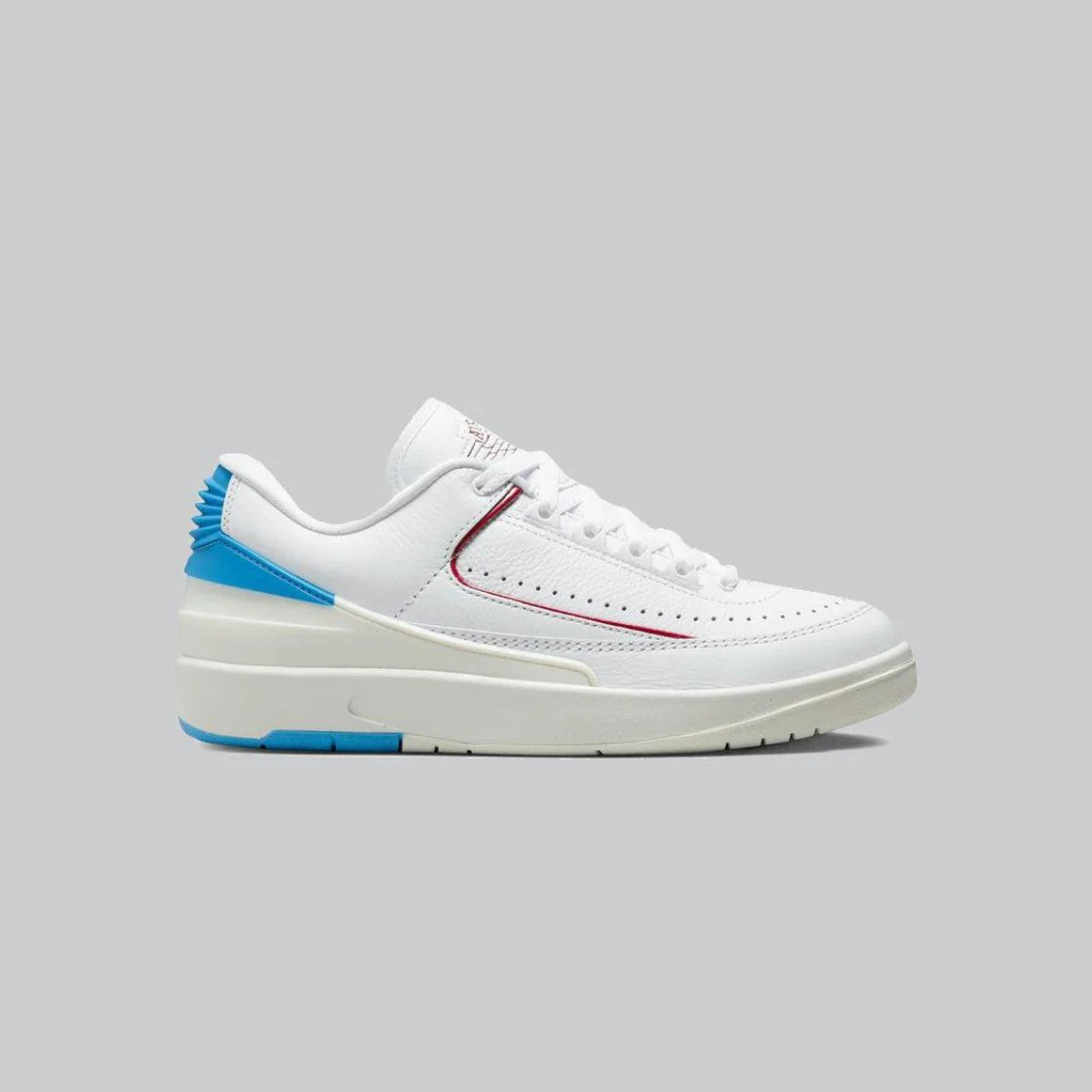Women's Air Jordan 2 Retro Low "UNC To Chicago" - Image 3