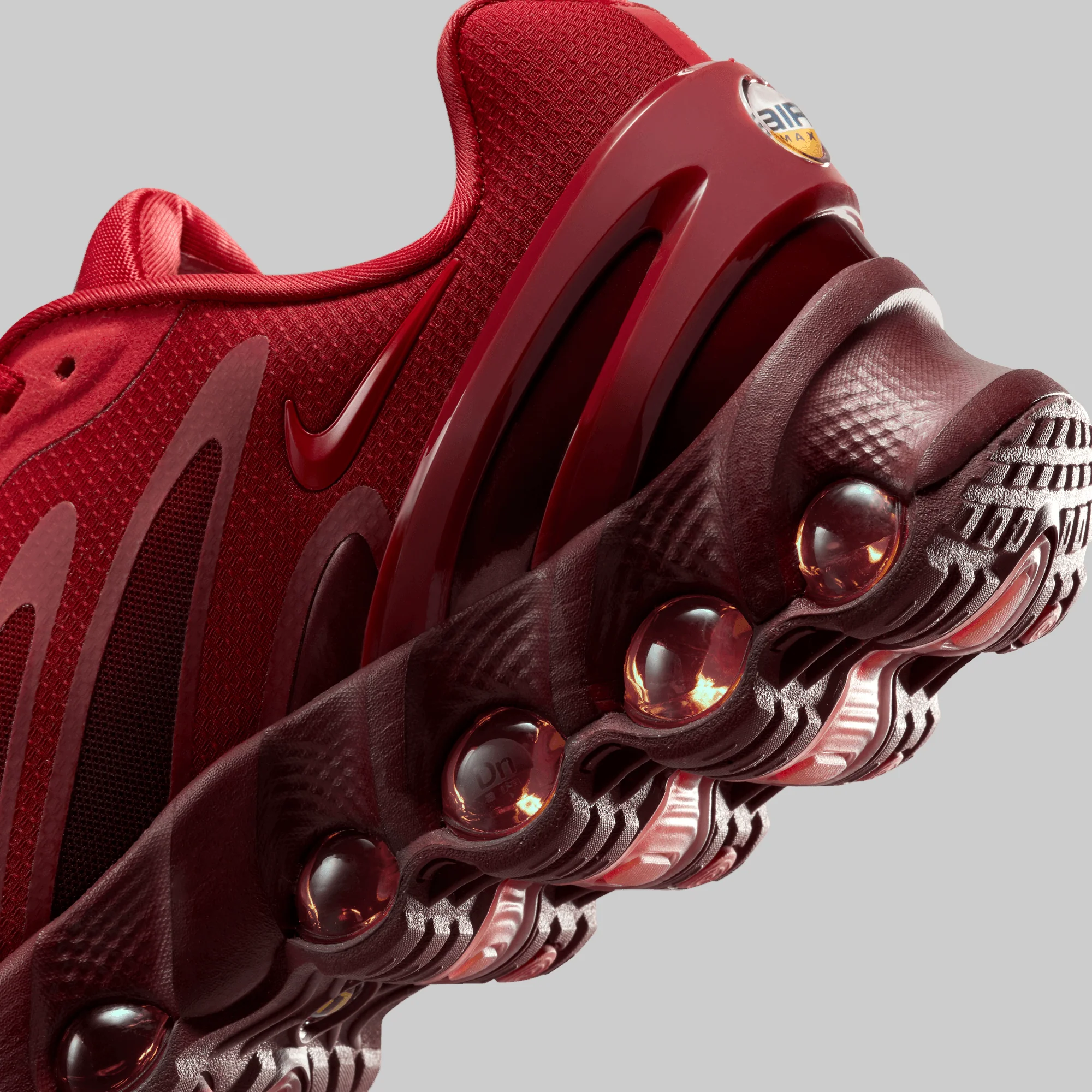 W's Air Max DN8 "University Red" - Image 4