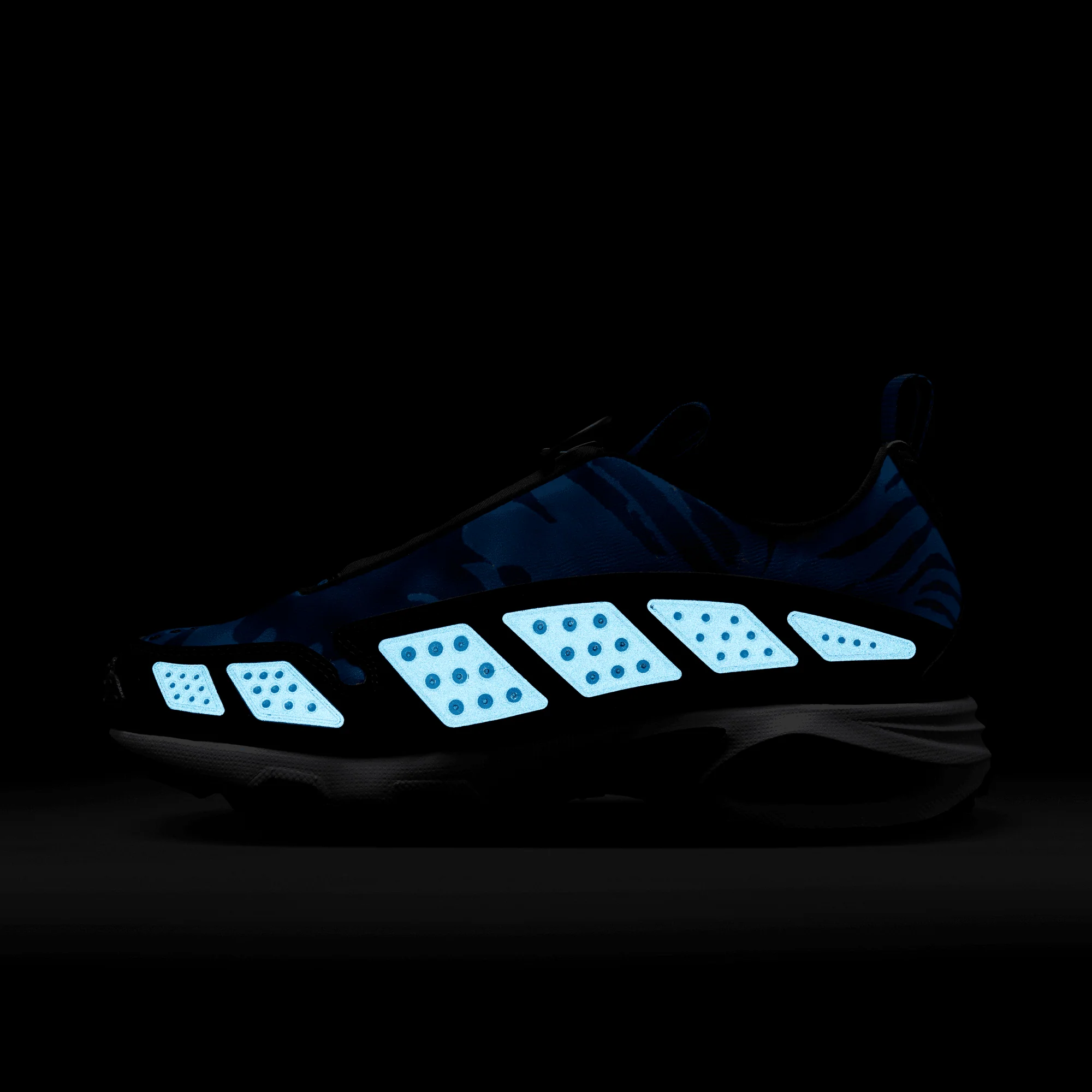 W's Air Max Sunder "Blue Camo" - Image 2