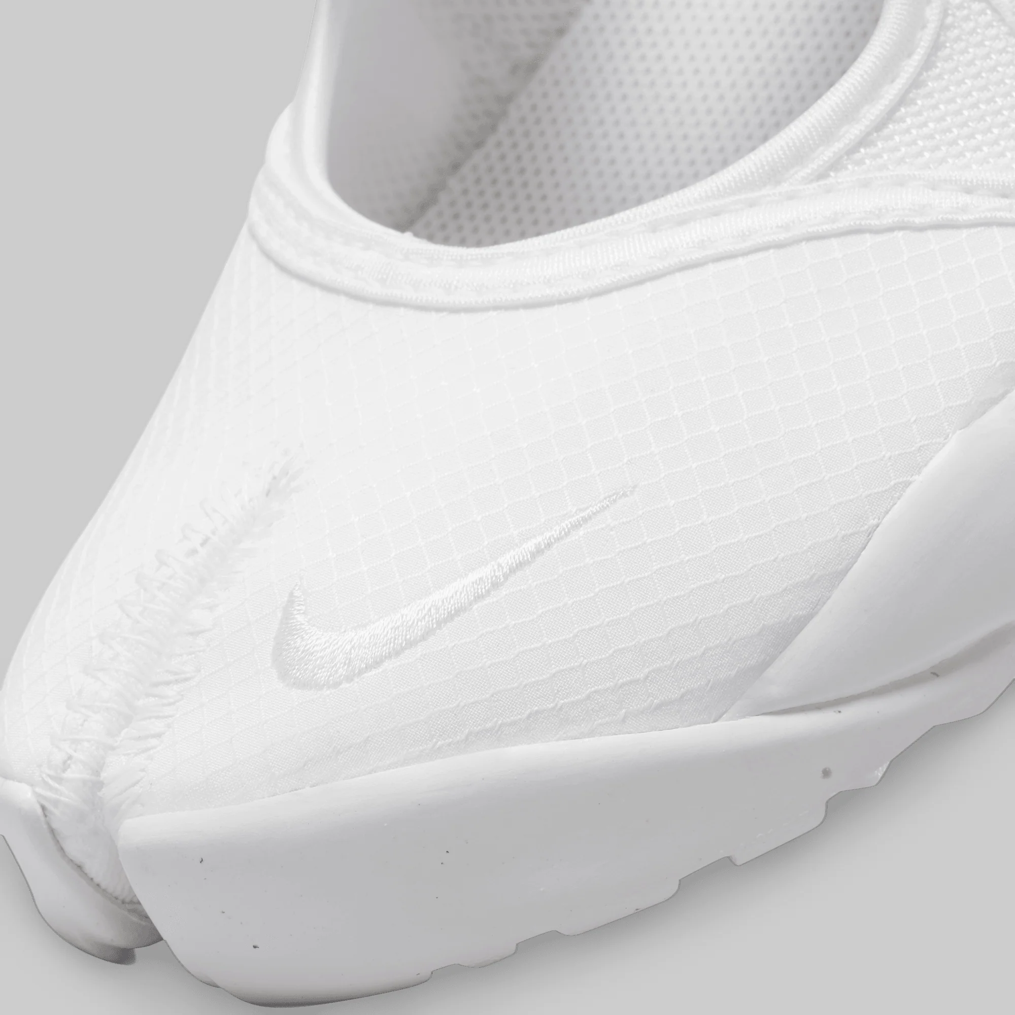 W's Air Rift Breathe - White/Pure Platinum - Image 5