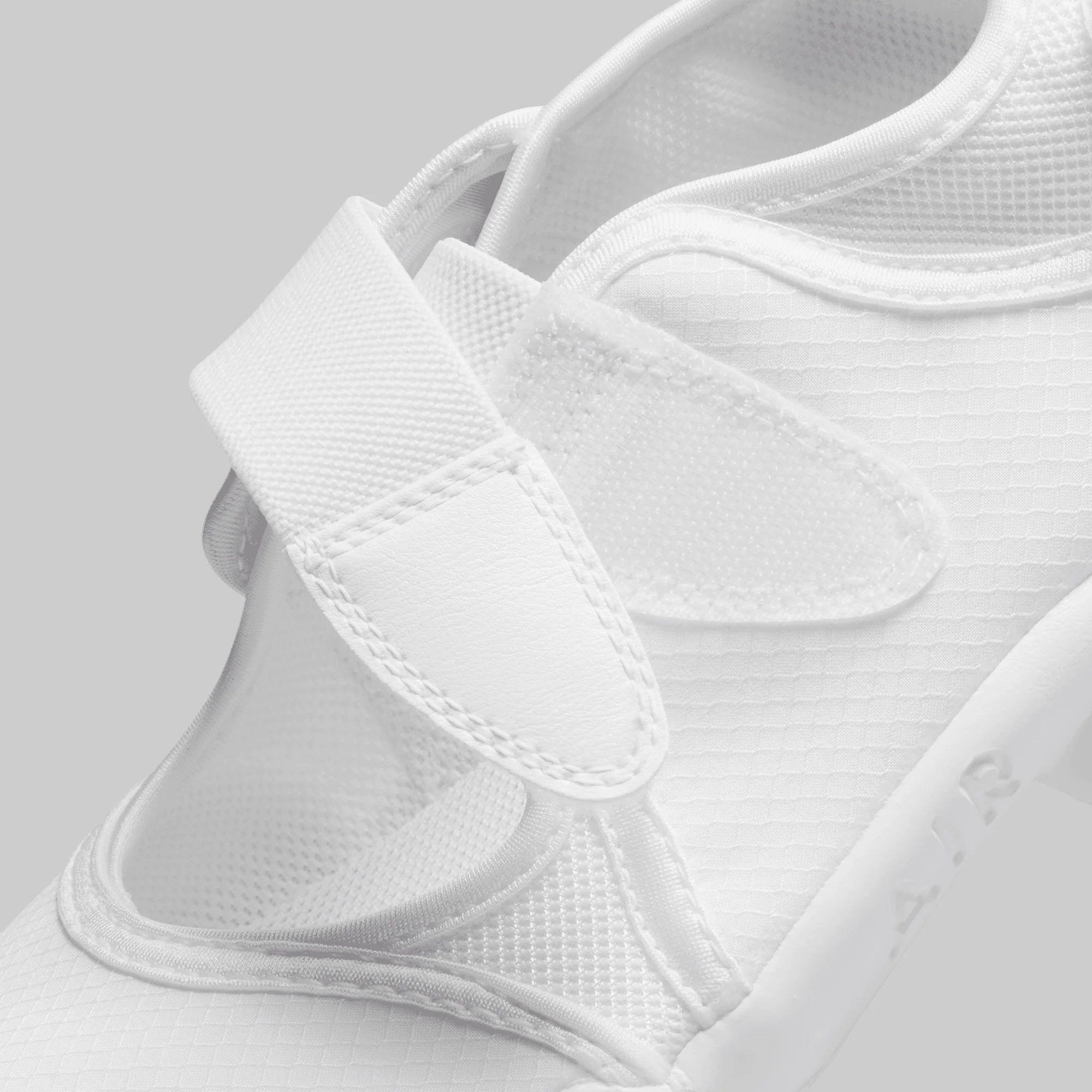 W's Air Rift Breathe - White/Pure Platinum - Image 7
